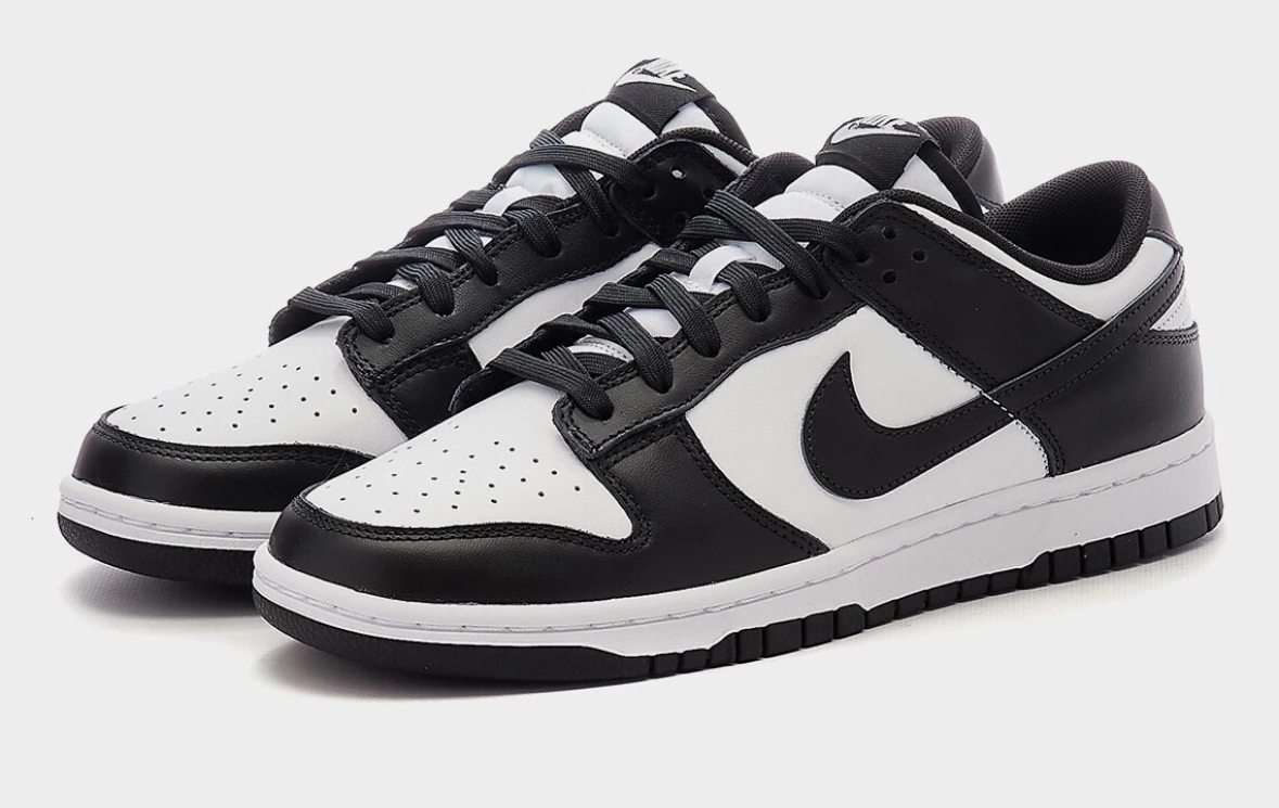 Nike Dunk Low "Panda"